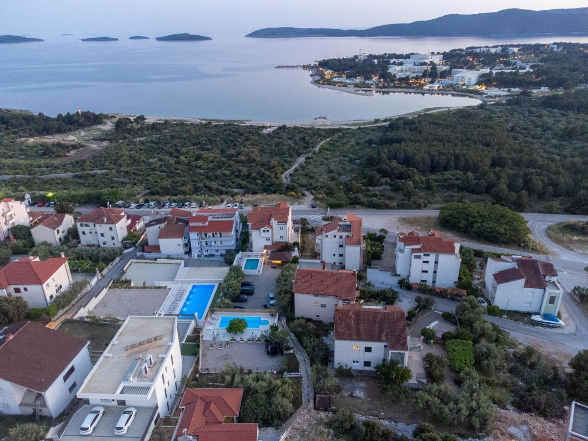 Sun Gardens Vila Šibenik Exterior foto